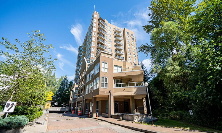 1508-9830 Whalley Boulevard
