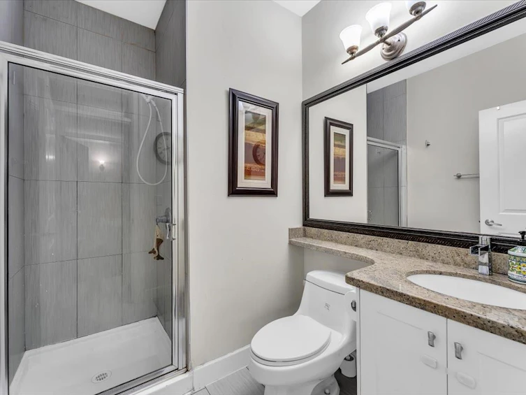 546 E 44th Avenue, Vancouver, BC, V5W 1W5 - 25
