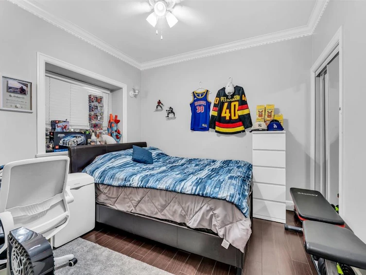 546 E 44th Avenue, Vancouver, BC, V5W 1W5 - 17