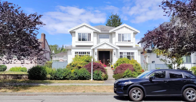 4XXX-2 W 28th Avenue, Vancouver, BC, V6S 1S7