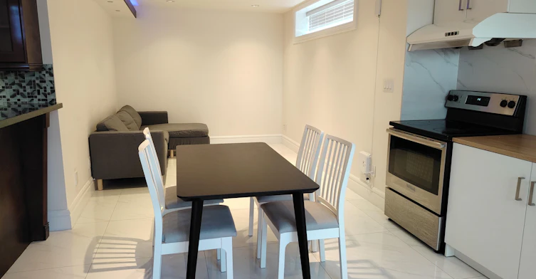 4XXX-2 W 28th Avenue, Vancouver, BC, V6S 1S7 - 2