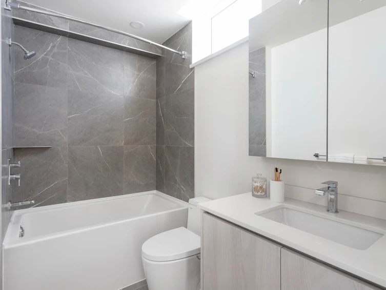 3249 Clive Avenue, Vancouver, BC, V5R 4V3 - 14
