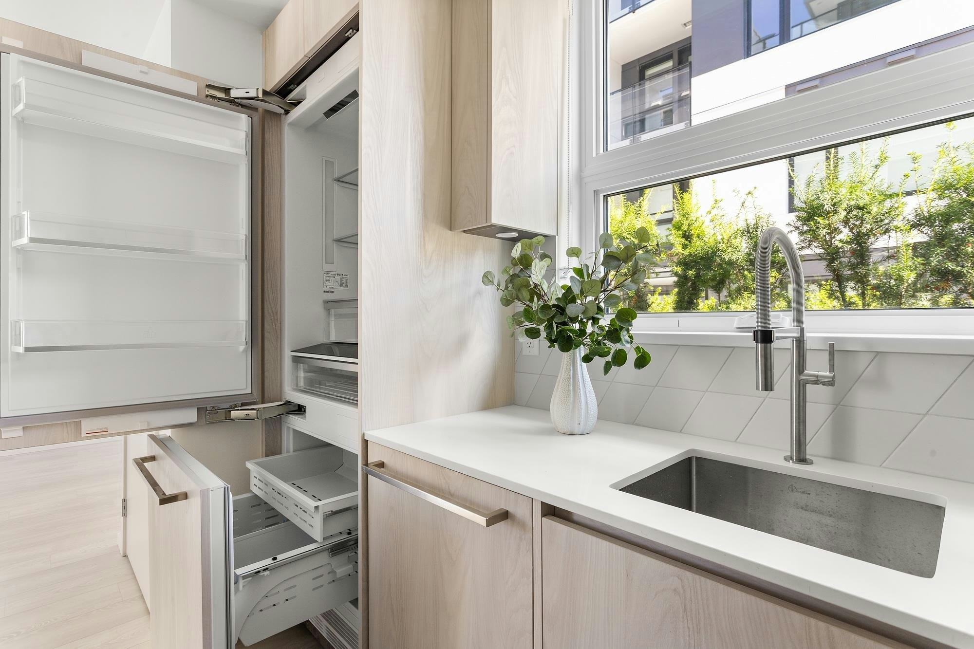 3249 Clive Avenue, Vancouver, BC, V5R 4V3 - 10