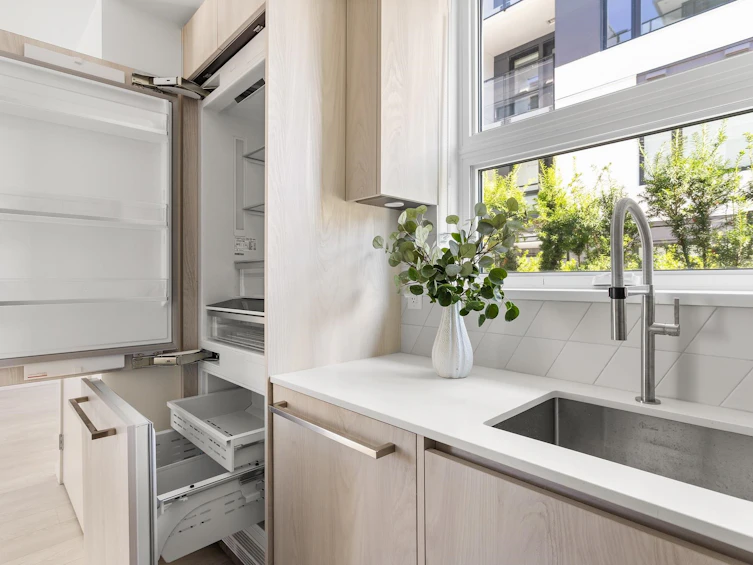 3249 Clive Avenue, Vancouver, BC, V5R 4V3 - 10