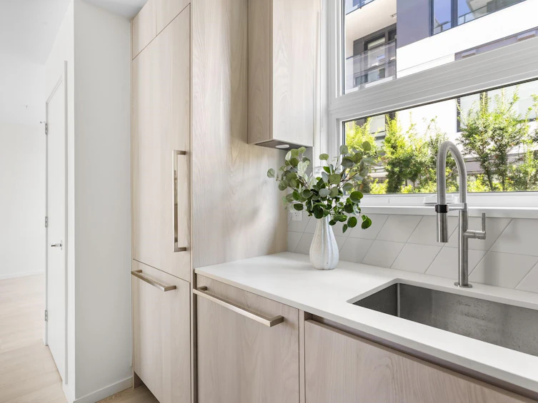 3249 Clive Avenue, Vancouver, BC, V5R 4V3 - 9