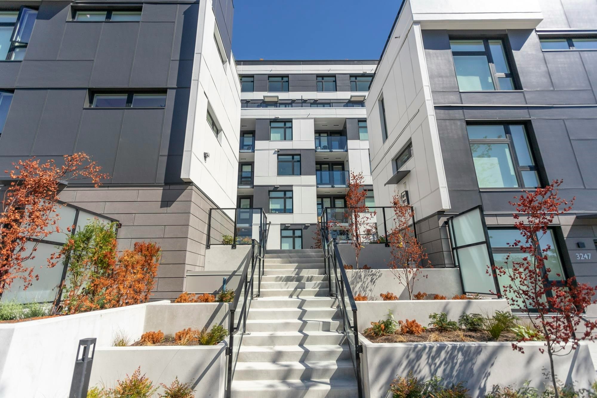 3249 Clive Avenue, Vancouver, BC, V5R 4V3 - 24