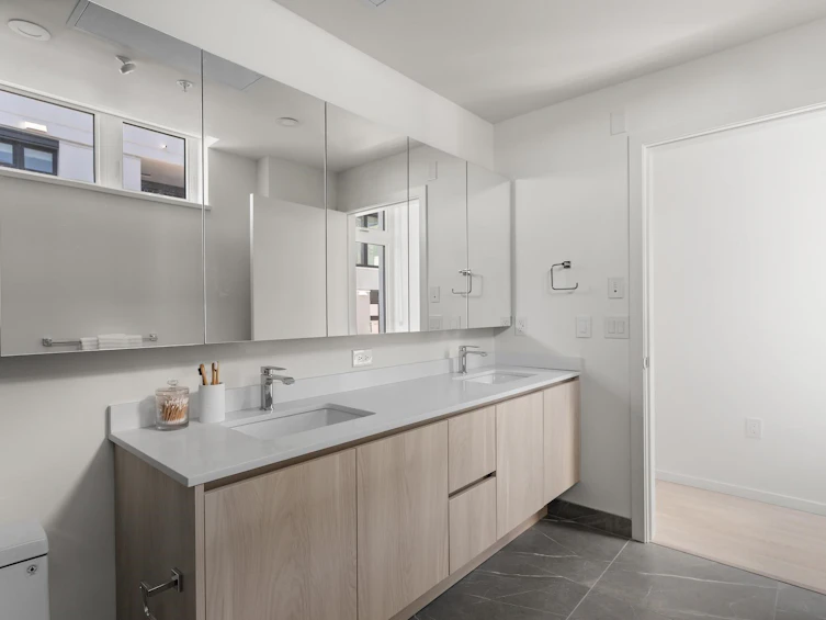 3249 Clive Avenue, Vancouver, BC, V5R 4V3 - 21