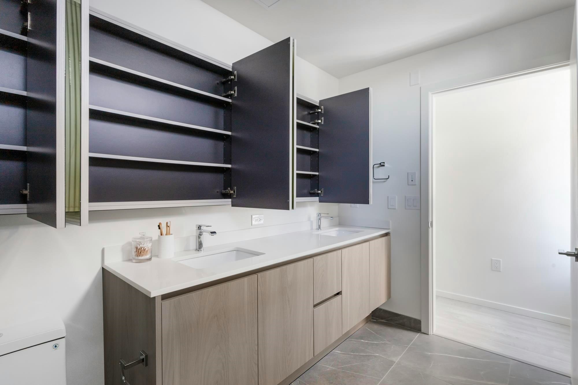 3249 Clive Avenue, Vancouver, BC, V5R 4V3 - 22