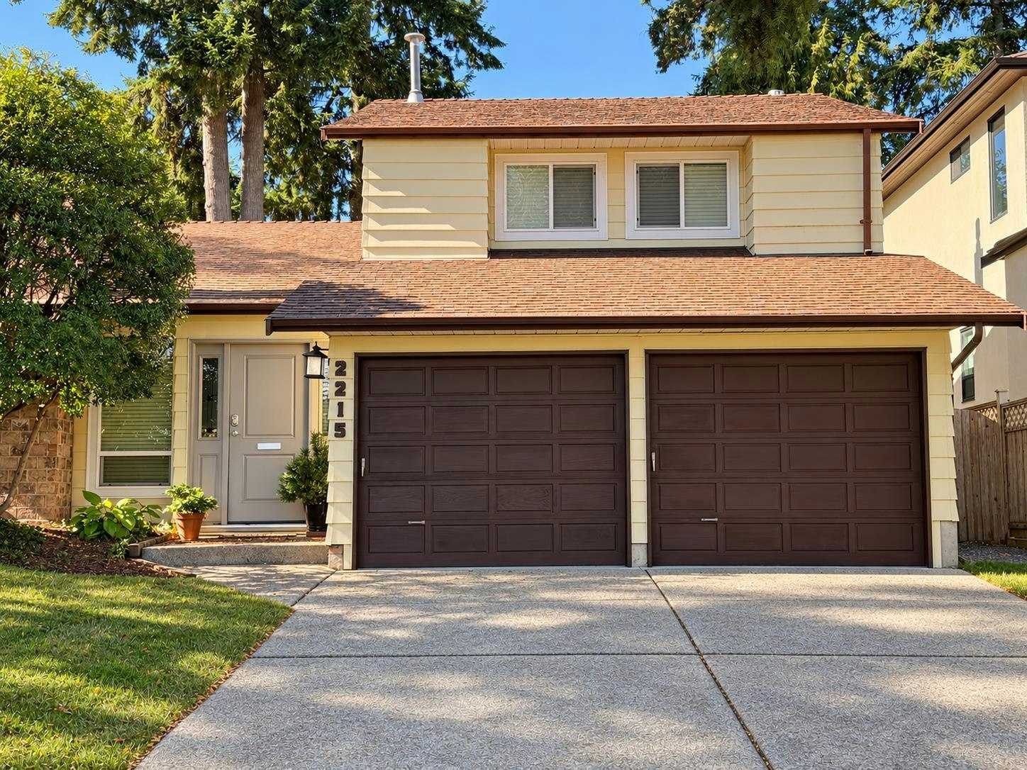 2215 153a Street, Surrey, BC, V4A 4R4