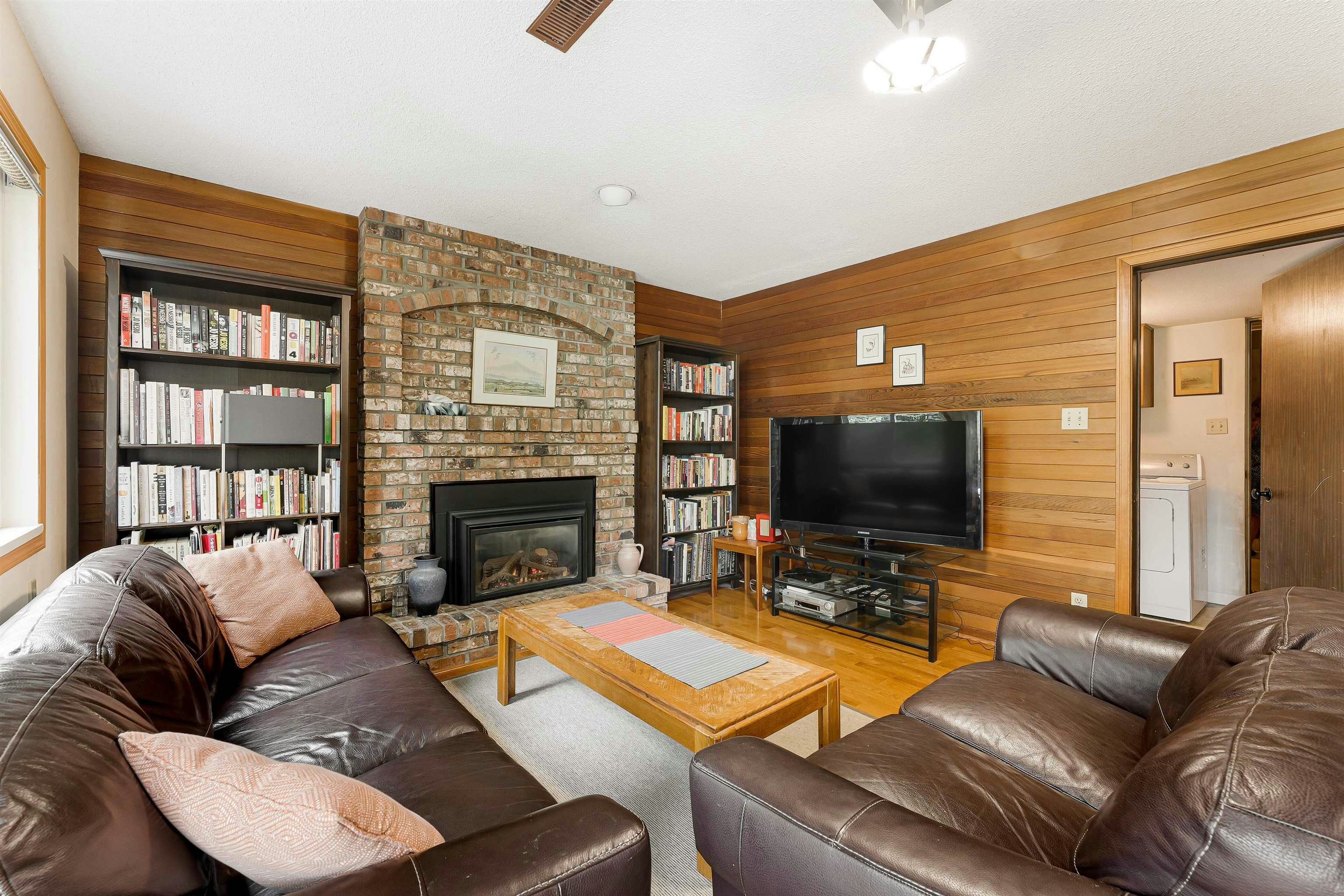 2215 153a Street, Surrey, BC, V4A 4R4