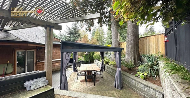 2136 Westview Drive, North Vancouver, BC, V7M 3B3 - 23