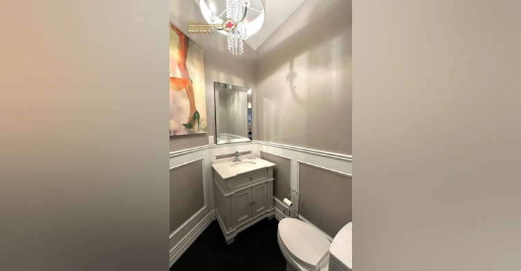 2136 Westview Drive, North Vancouver, BC, V7M 3B3 - 4