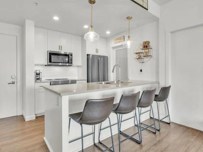 115-2242 Whatcom Road - 5