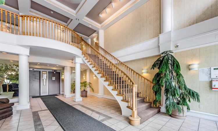 1209-6631 Minoru Boulevard