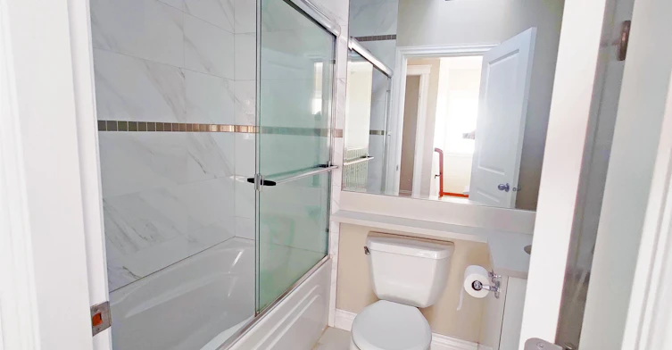 2F-8006 Cartier Street, Vancouver, BC, V6P 4T5 - 7