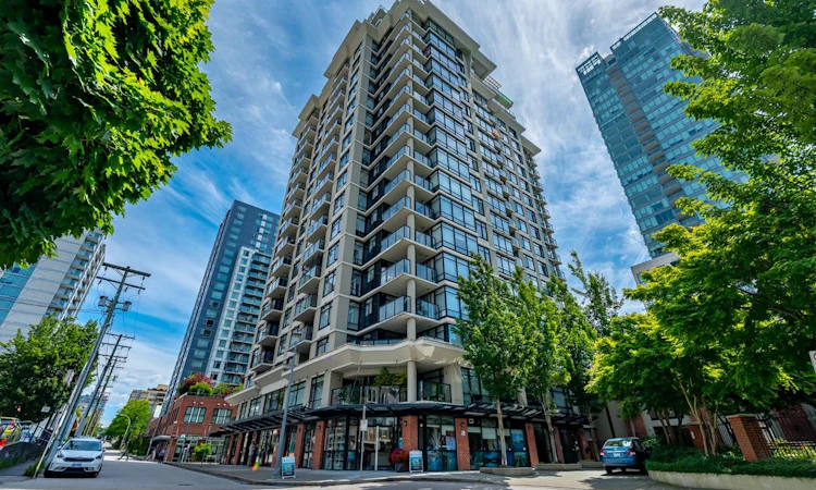 1107-610 Victoria Street