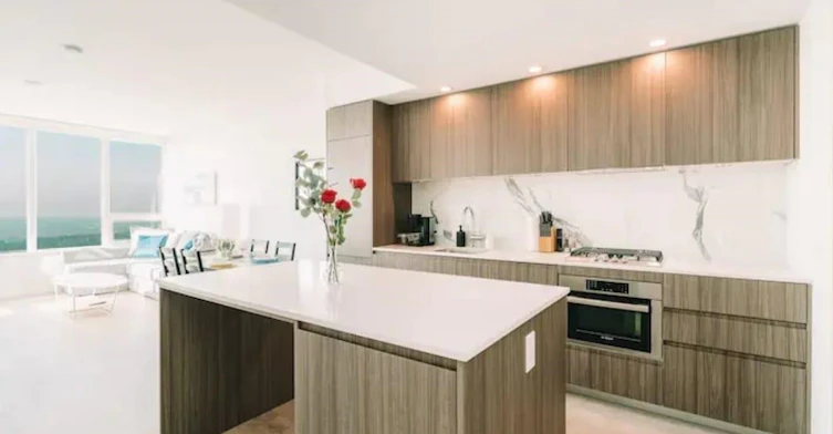 30xx-6463 Silver Avenue, Burnaby, BC, V5H 0K4 - 2