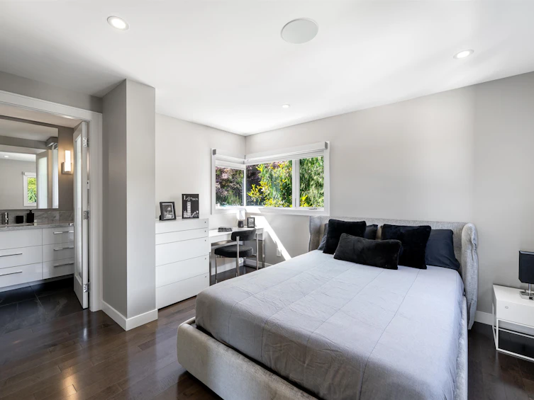 2496 Ottawa Avenue, West Vancouver, BC, V7V 2T1 - 24