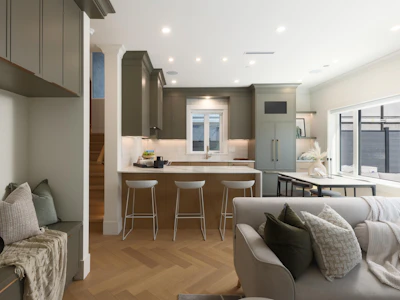 2-258 E 19 Avenue - 4