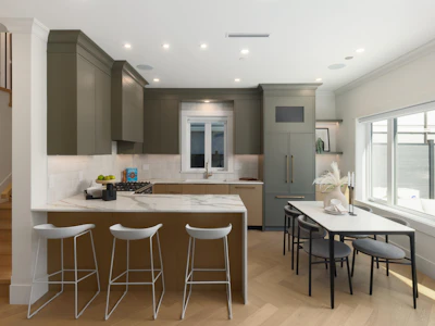 2-258 E 19 Avenue - 5