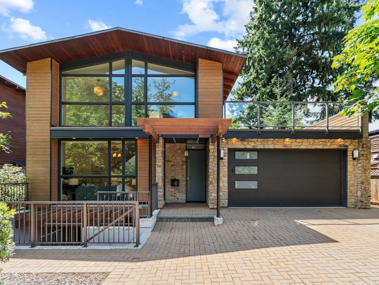 6528 Marine Drive, West Vancouver, BC, V7W 2S7