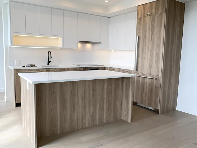 604-8398 Oak Street, Vancouver, BC, V6P 0L9 - 3