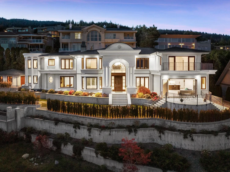 1365 Whitby Road, West Vancouver, BC, V7S 2N4 - 2