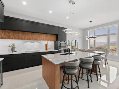 5487 Maclachlan Place - 5