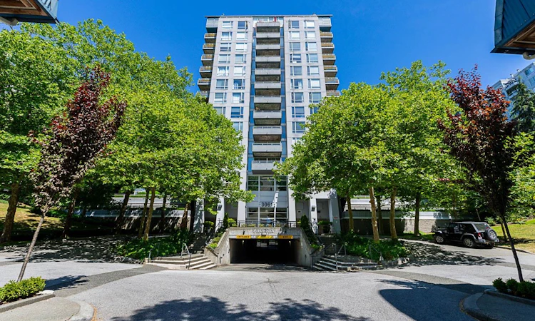1403-3061 E Kent Avenue North