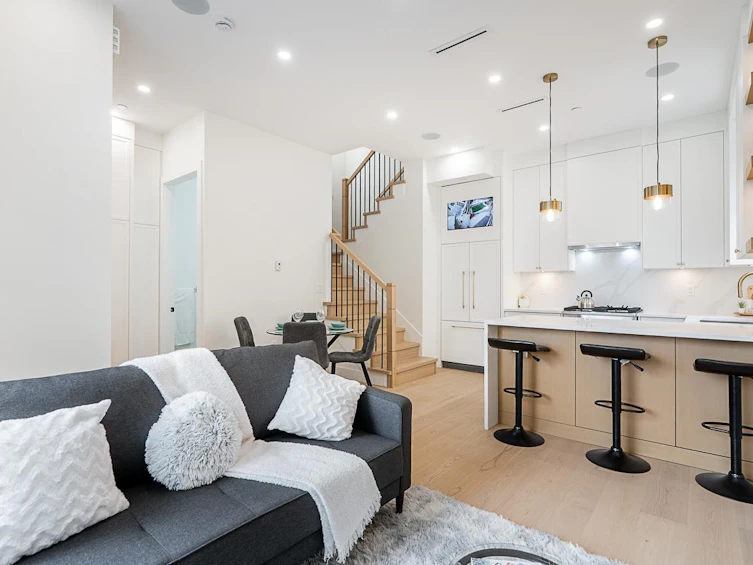 1-5304 Elgin Street, Vancouver, BC, V5W 3J8 - 8