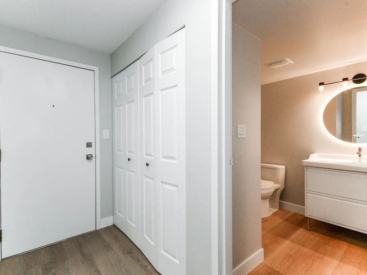 207-7295 Moffatt Road, Richmond, BC, V6Y 3E5 - 3