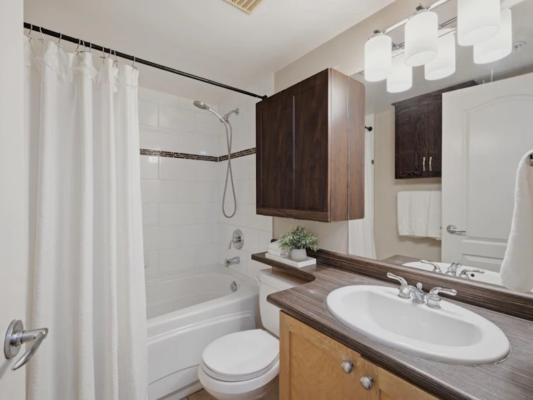 3018 W 4th Avenue, Vancouver, BC, V6K 1L4 - 17