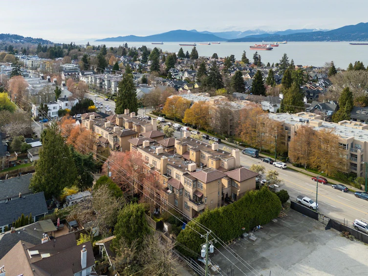 3018 W 4th Avenue, Vancouver, BC, V6K 1L4 - 23