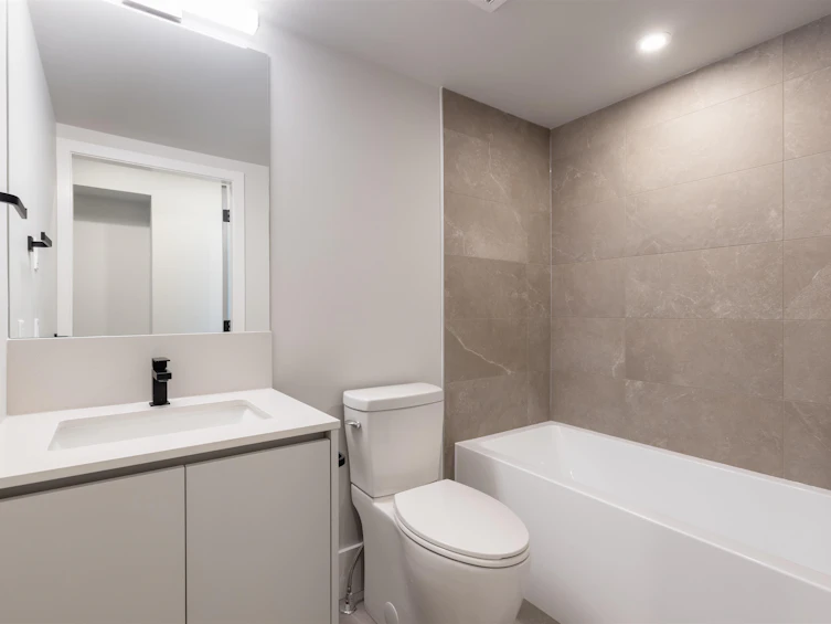1341 E 21st Avenue, Vancouver, BC, V5V 1T1 - 10