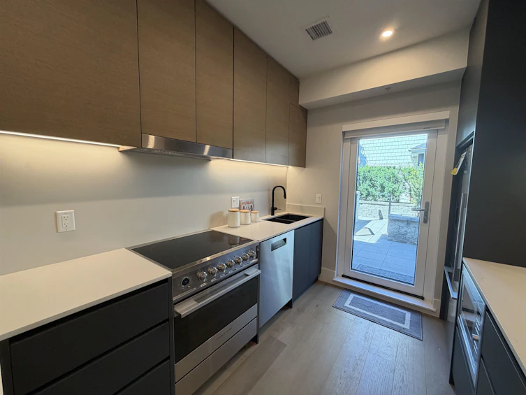 1341 E 21st Avenue, Vancouver, BC, V5V 1T1 - 22