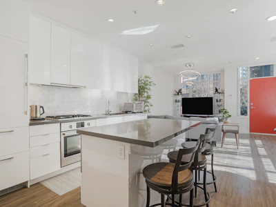 21-7338 Gollner Avenue - 3