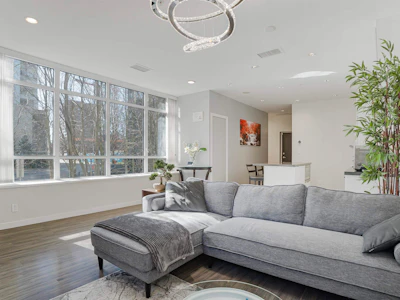 21-7338 Gollner Avenue - 2