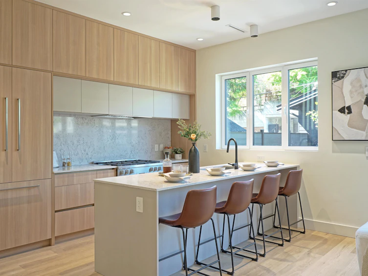 2-3315 W 10th Street, Vancouver, BC, V6R 2E5 - 4