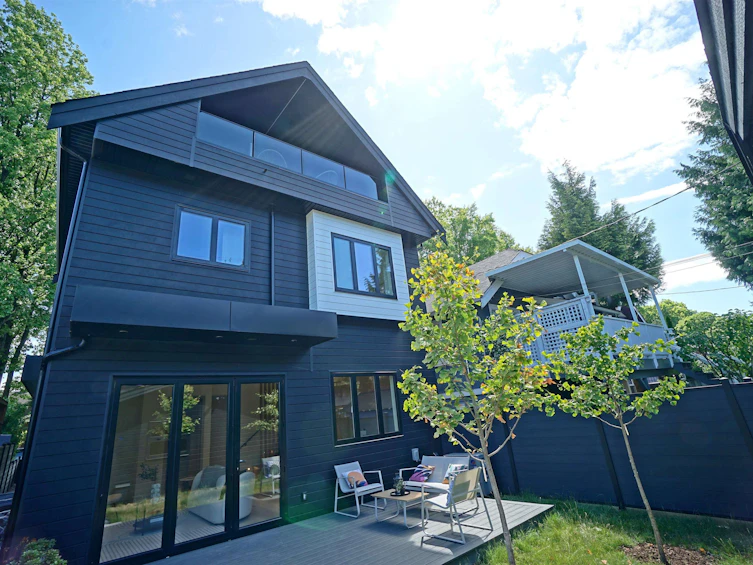 2-3315 W 10th Street, Vancouver, BC, V6R 2E5 - 2