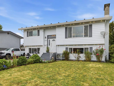 8762 Cornwall Crescent - 2