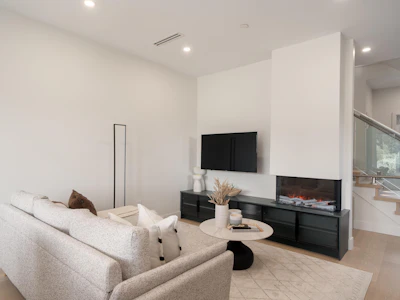 1-8508 East Boulevard - 4