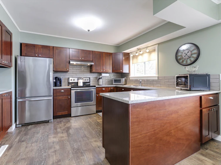 11031 River Road, Delta, BC, V4C 2S3 - 11