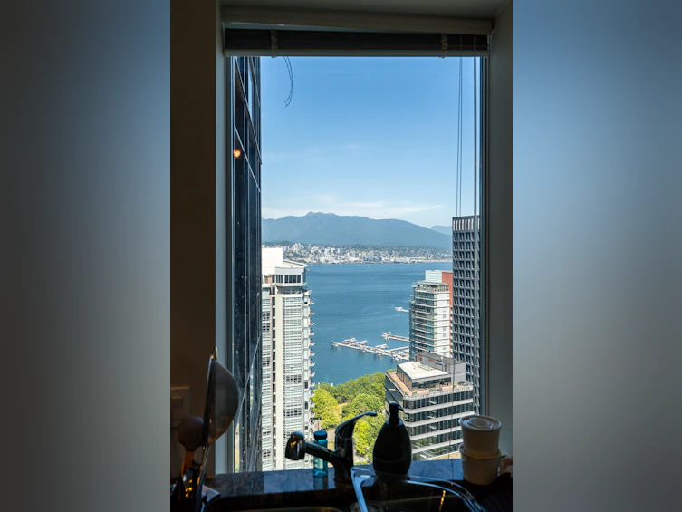 2905-1211 Melville Street, Vancouver, BC, V6E 0A7 - 13