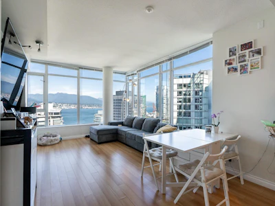 2905-1211 Melville Street - 2