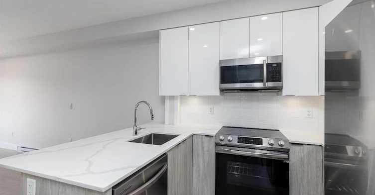 10X-5486 199a Street, Langley, BC, V3A 0N6 - 4