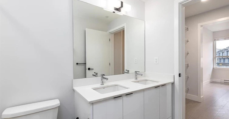 10X-5486 199a Street, Langley, BC, V3A 0N6 - 8