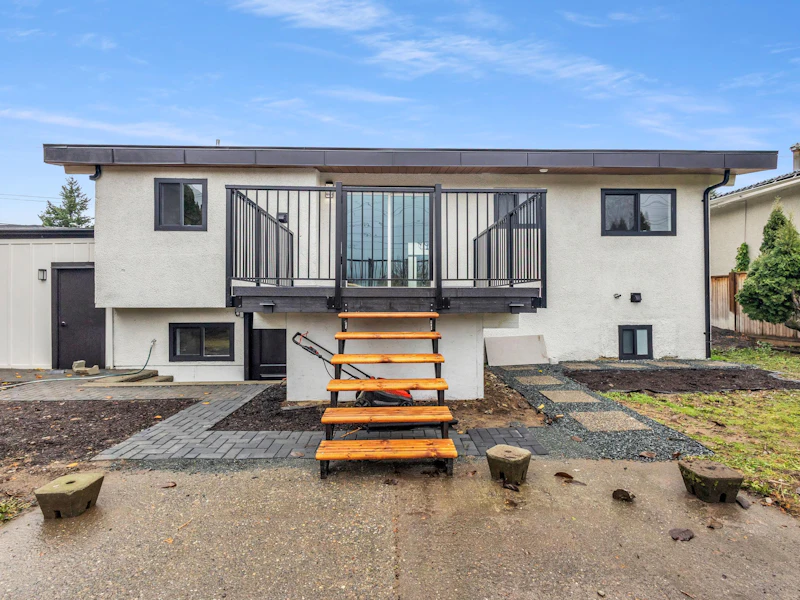 45122 Balmoral Avenue, Chilliwack BC V2R 3G8