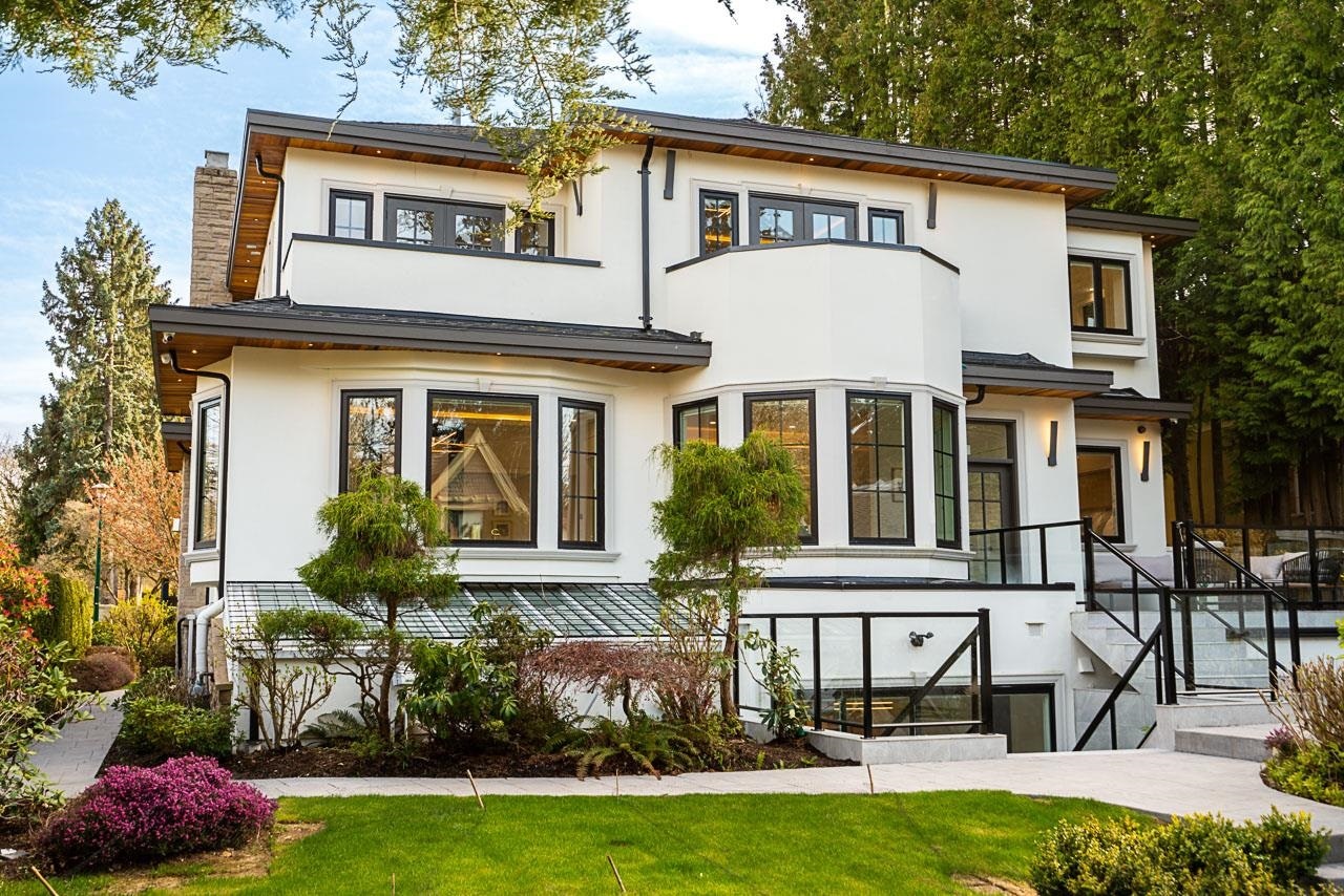 1203 W 38th Avenue, Vancouver, BC, V6M 1R2 - 38