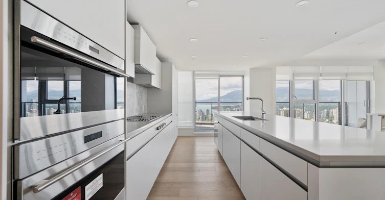 3X03-889 Pacific Street, Vancouver, BC, V6Z 1C3 - 3