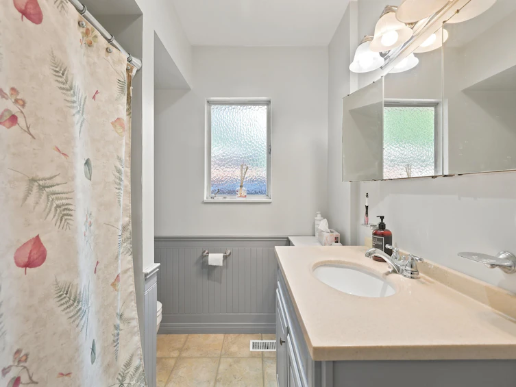 10014 127b Street, Surrey, BC, V3V 5M3 - 12